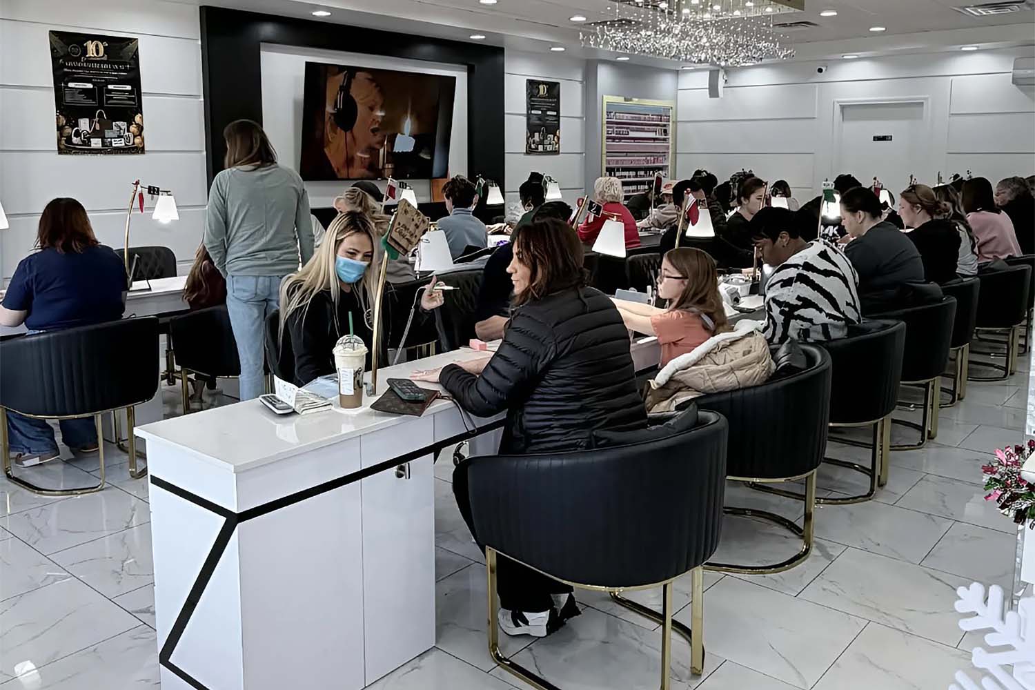 ZAZA NAILS SPA
